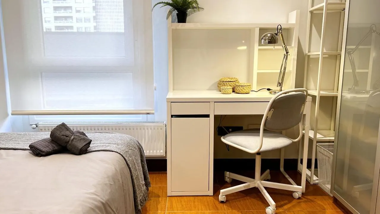 Blas De Otero, Vivienda Turistica Reformada Con Wifi Bilbao 0*,  España